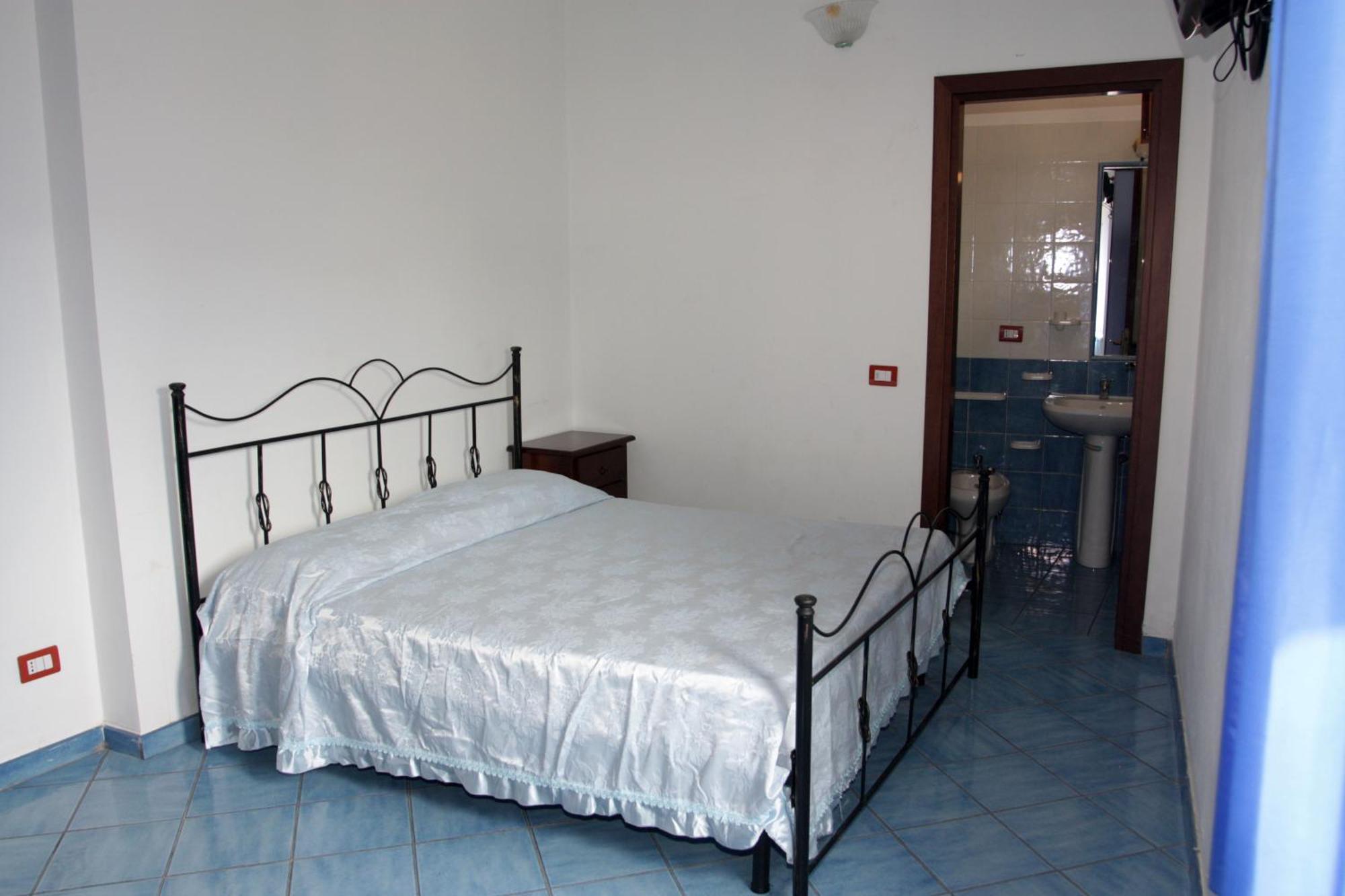 Hotel Santaclara Camerota Bagian luar foto